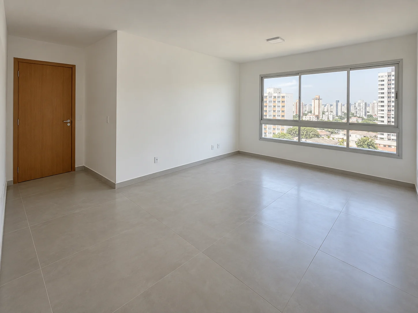 Visão geral da sala no atendimento de entrada.